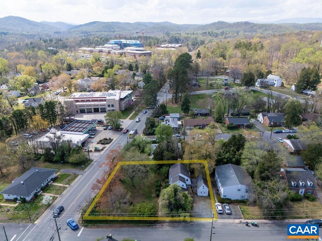2401 FONTAINE AVE, CHARLOTTESVILLE, Virginia 22903, 6 Bedrooms Bedrooms, ,4 BathroomsBathrooms,Residential,2401 FONTAINE AVE,675672 MLS # 675672 2401 FONTAINE AVE, CHARLOTTESVILLE, Virginia 22903, 6 Bedrooms Bedrooms, ,4 BathroomsBathrooms,Residential,2401 FONTAINE AVE,675672 MLS # 675672