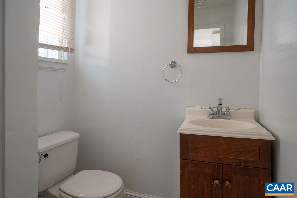 2401 FONTAINE AVE, CHARLOTTESVILLE, Virginia 22903, 6 Bedrooms Bedrooms, ,4 BathroomsBathrooms,Residential,2401 FONTAINE AVE,675672 MLS # 675672 2401 FONTAINE AVE, CHARLOTTESVILLE, Virginia 22903, 6 Bedrooms Bedrooms, ,4 BathroomsBathrooms,Residential,2401 FONTAINE AVE,675672 MLS # 675672