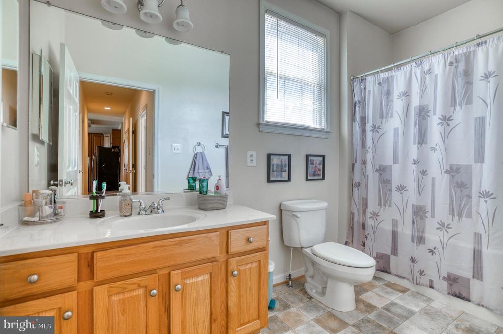 19272 WINDSONG CT, CULPEPER, Virginia 22701, 3 Bedrooms Bedrooms, ,3 BathroomsBathrooms,Residential,19272 WINDSONG CT,VACU2013054 MLS # VACU2013054 19272 WINDSONG CT, CULPEPER, Virginia 22701, 3 Bedrooms Bedrooms, ,3 BathroomsBathrooms,Residential,19272 WINDSONG CT,VACU2013054 MLS # VACU2013054