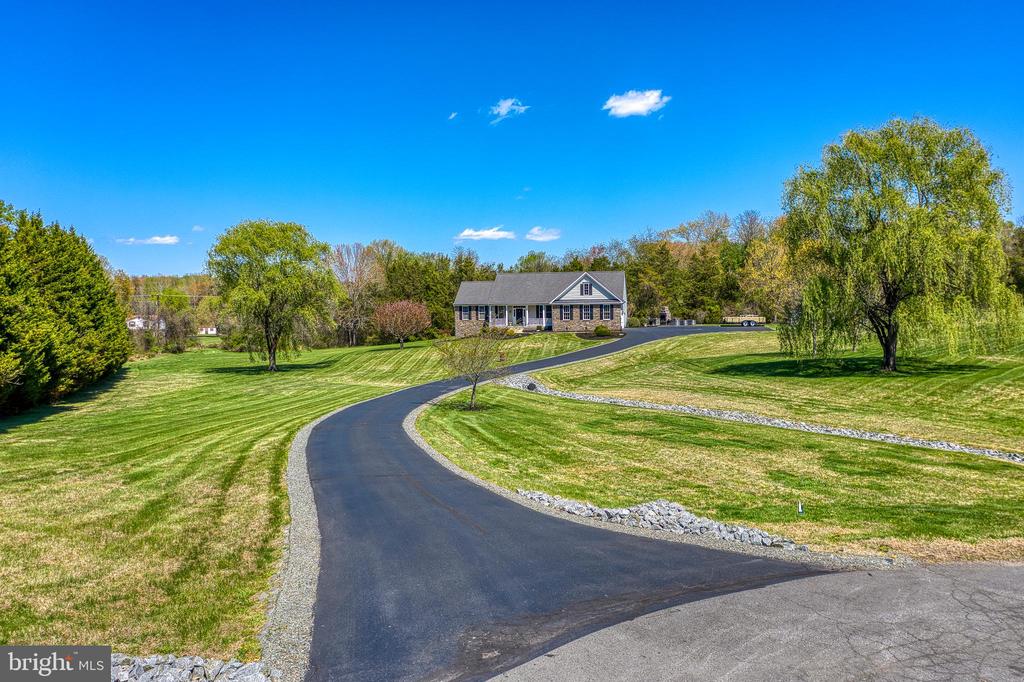 19272 WINDSONG CT, CULPEPER, Virginia 22701, 3 Bedrooms Bedrooms, ,3 BathroomsBathrooms,Residential,19272 WINDSONG CT,VACU2013054 MLS # VACU2013054 19272 WINDSONG CT, CULPEPER, Virginia 22701, 3 Bedrooms Bedrooms, ,3 BathroomsBathrooms,Residential,19272 WINDSONG CT,VACU2013054 MLS # VACU2013054