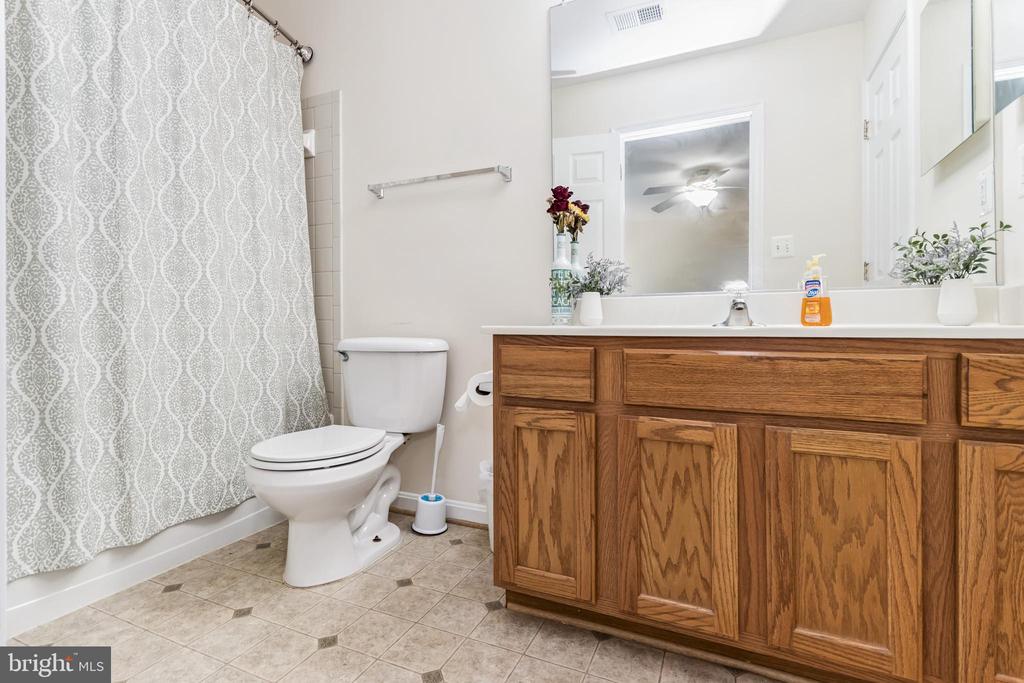 371 SNYDER LN, CULPEPER, Virginia 22701, 3 Bedrooms Bedrooms, ,3 BathroomsBathrooms,Residential,371 SNYDER LN,VACU2013154 MLS # VACU2013154