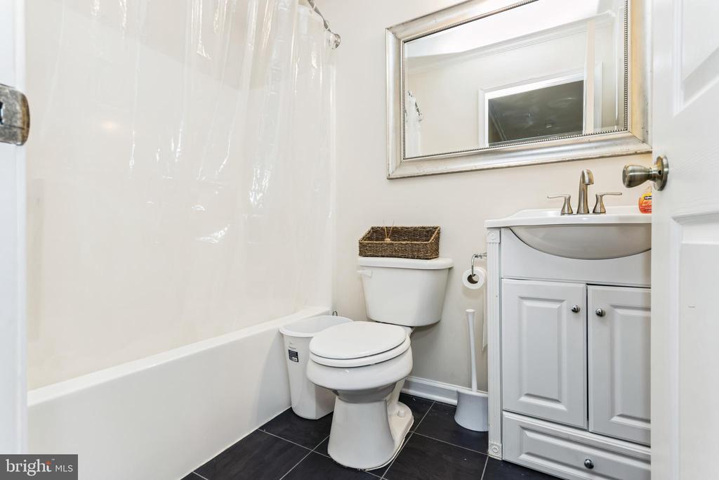 371 SNYDER LN, CULPEPER, Virginia 22701, 3 Bedrooms Bedrooms, ,3 BathroomsBathrooms,Residential,371 SNYDER LN,VACU2013154 MLS # VACU2013154