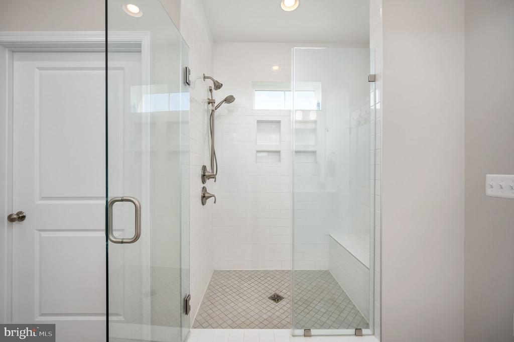 257 ROCK ISLAND RDG, MINERAL, Virginia 23117, 4 Bedrooms Bedrooms, ,4 BathroomsBathrooms,Residential,257 ROCK ISLAND RDG,VALA2009452 MLS # VALA2009452