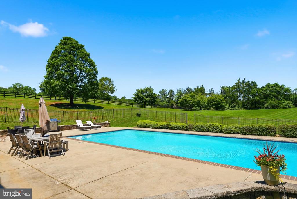 6277 GRIFFINSBURG RD, BOSTON, Virginia 22713, 4 Bedrooms Bedrooms, ,4 BathroomsBathrooms,Residential,6277 GRIFFINSBURG RD,VACU2013224 MLS # VACU2013224 6277 GRIFFINSBURG RD, BOSTON, Virginia 22713, 4 Bedrooms Bedrooms, ,4 BathroomsBathrooms,Residential,6277 GRIFFINSBURG RD,VACU2013224 MLS # VACU2013224