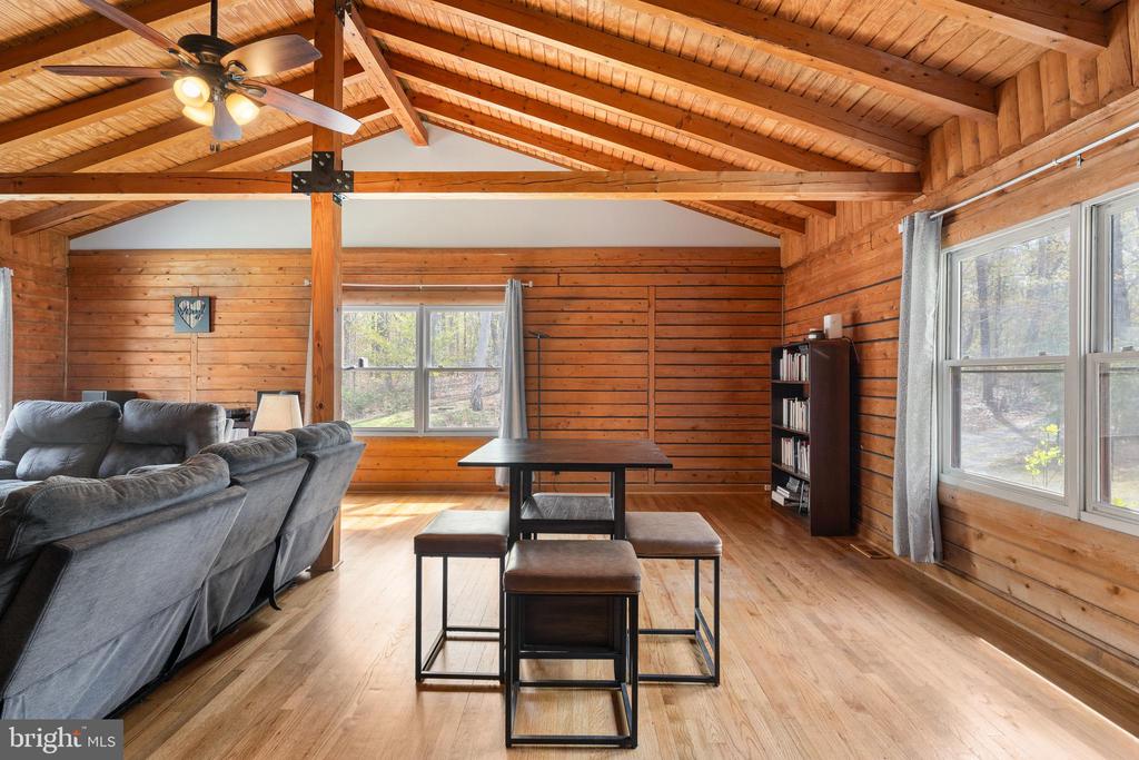 13507 BLACK MEADOW RD, SPOTSYLVANIA, Virginia 22553, 4 Bedrooms Bedrooms, ,2 BathroomsBathrooms,Residential,13507 BLACK MEADOW RD,VASP2040640 MLS # VASP2040640