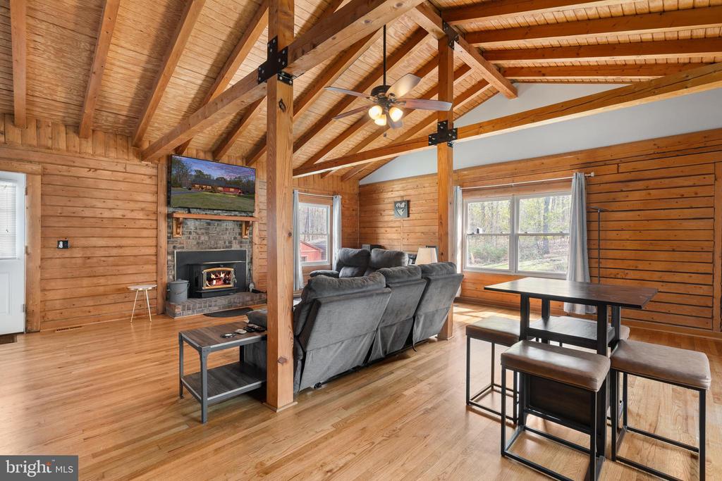 13507 BLACK MEADOW RD, SPOTSYLVANIA, Virginia 22553, 4 Bedrooms Bedrooms, ,2 BathroomsBathrooms,Residential,13507 BLACK MEADOW RD,VASP2040640 MLS # VASP2040640