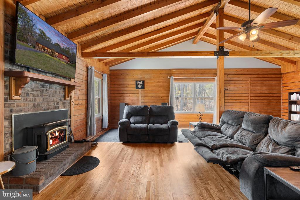 13507 BLACK MEADOW RD, SPOTSYLVANIA, Virginia 22553, 4 Bedrooms Bedrooms, ,2 BathroomsBathrooms,Residential,13507 BLACK MEADOW RD,VASP2040640 MLS # VASP2040640