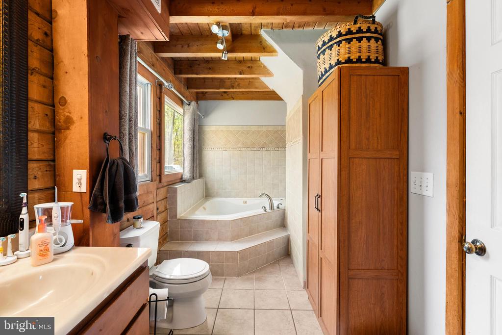 13507 BLACK MEADOW RD, SPOTSYLVANIA, Virginia 22553, 4 Bedrooms Bedrooms, ,2 BathroomsBathrooms,Residential,13507 BLACK MEADOW RD,VASP2040640 MLS # VASP2040640