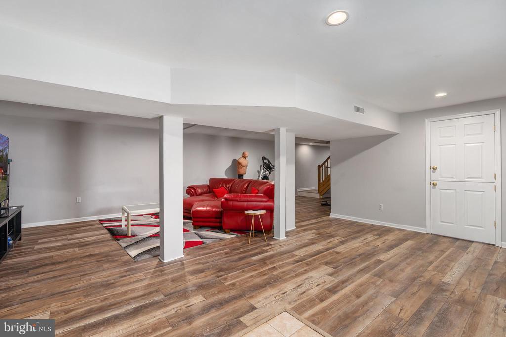 13507 BLACK MEADOW RD, SPOTSYLVANIA, Virginia 22553, 4 Bedrooms Bedrooms, ,2 BathroomsBathrooms,Residential,13507 BLACK MEADOW RD,VASP2040640 MLS # VASP2040640