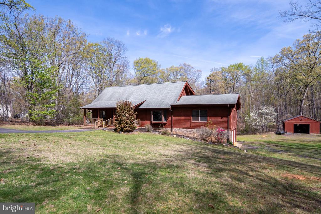 13507 BLACK MEADOW RD, SPOTSYLVANIA, Virginia 22553, 4 Bedrooms Bedrooms, ,2 BathroomsBathrooms,Residential,13507 BLACK MEADOW RD,VASP2040640 MLS # VASP2040640