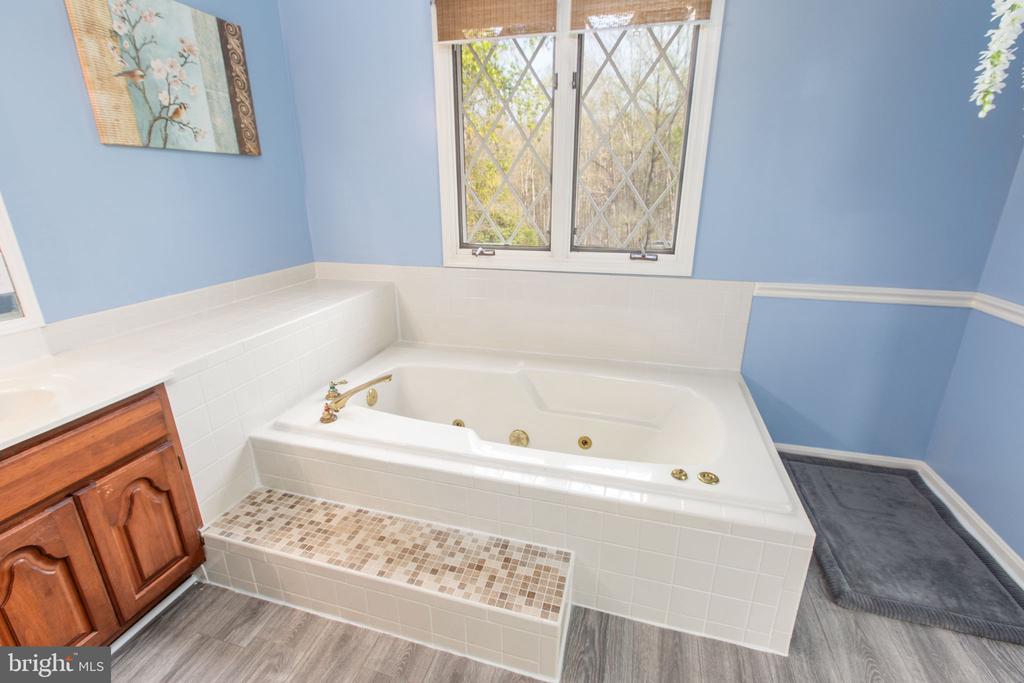 10000 LANDRUM RD, SPOTSYLVANIA, Virginia 22553, 3 Bedrooms Bedrooms, ,3 BathroomsBathrooms,Residential,10000 LANDRUM RD,VASP2040774 MLS # VASP2040774