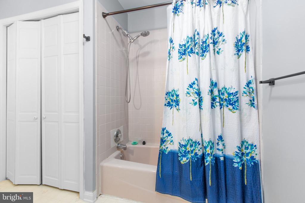 10000 LANDRUM RD, SPOTSYLVANIA, Virginia 22553, 3 Bedrooms Bedrooms, ,3 BathroomsBathrooms,Residential,10000 LANDRUM RD,VASP2040774 MLS # VASP2040774