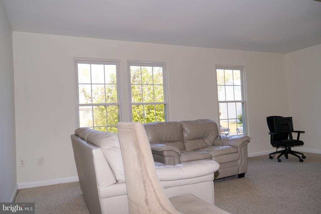 4004 FOUNTAIN BRIDGE CT, FREDERICKSBURG, Virginia 22408, 3 Bedrooms Bedrooms, ,2 BathroomsBathrooms,Residential,NONE AVAILABLE,4004 FOUNTAIN BRIDGE CT,VASP2040862 MLS # VASP2040862