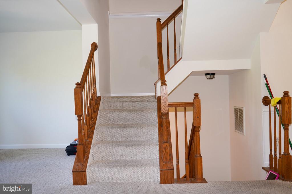 4004 FOUNTAIN BRIDGE CT, FREDERICKSBURG, Virginia 22408, 3 Bedrooms Bedrooms, ,2 BathroomsBathrooms,Residential,NONE AVAILABLE,4004 FOUNTAIN BRIDGE CT,VASP2040862 MLS # VASP2040862
