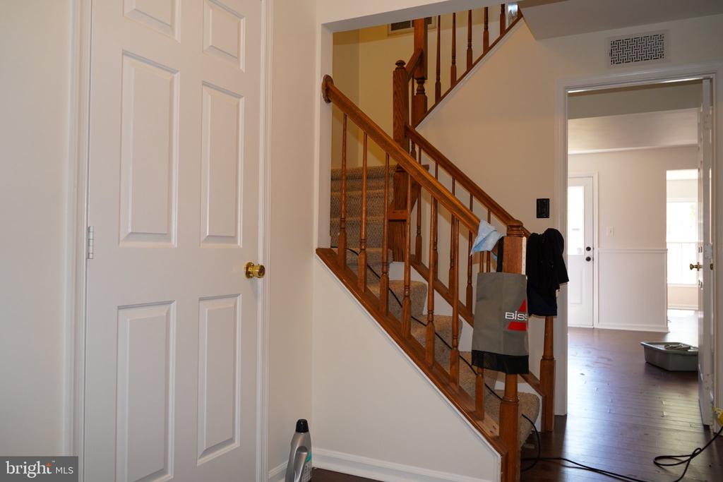 4004 FOUNTAIN BRIDGE CT, FREDERICKSBURG, Virginia 22408, 3 Bedrooms Bedrooms, ,2 BathroomsBathrooms,Residential,NONE AVAILABLE,4004 FOUNTAIN BRIDGE CT,VASP2040862 MLS # VASP2040862
