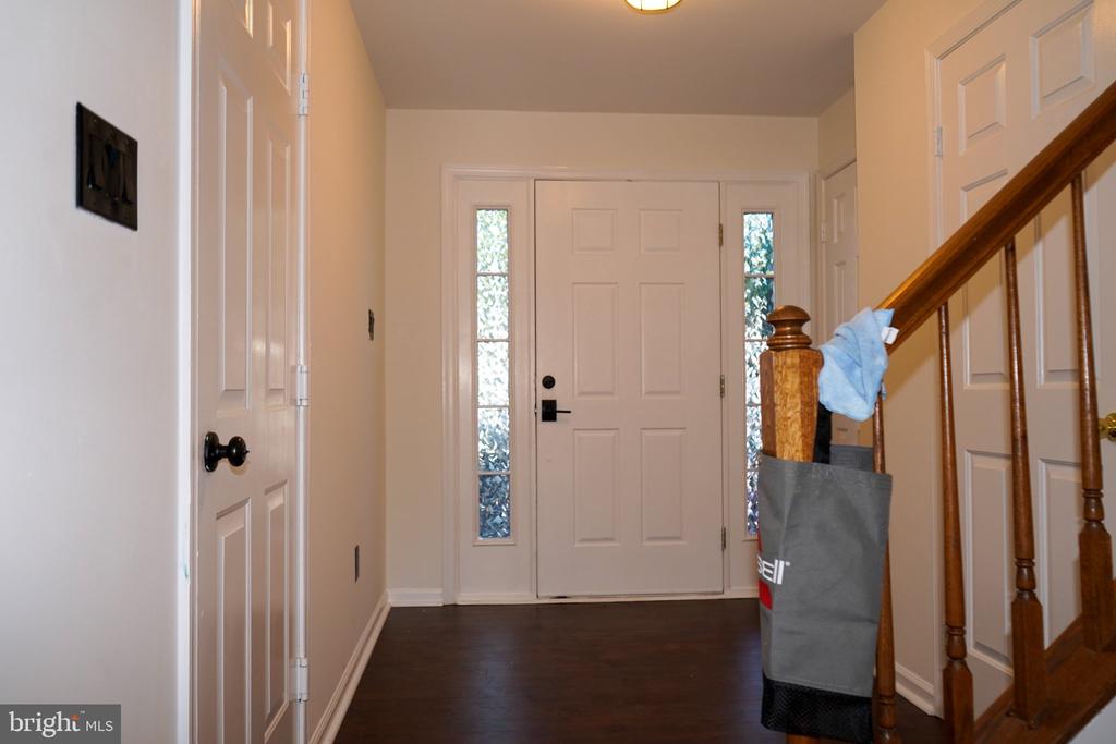 4004 FOUNTAIN BRIDGE CT, FREDERICKSBURG, Virginia 22408, 3 Bedrooms Bedrooms, ,2 BathroomsBathrooms,Residential,NONE AVAILABLE,4004 FOUNTAIN BRIDGE CT,VASP2040862 MLS # VASP2040862