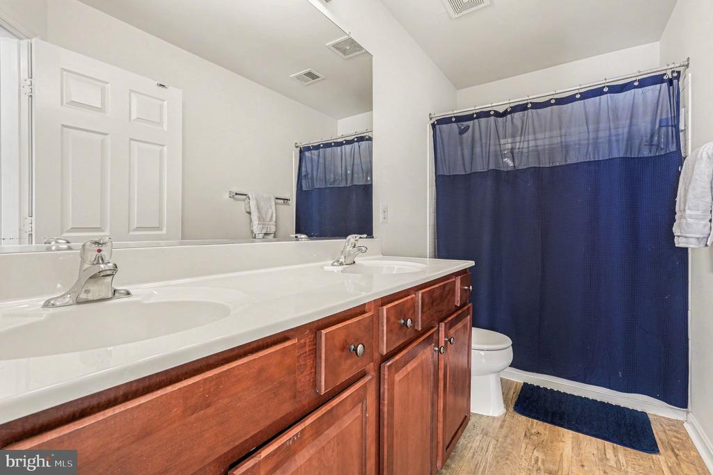 11111 PARK RIDGE RD, FREDERICKSBURG, Virginia 22408, 4 Bedrooms Bedrooms, ,3 BathroomsBathrooms,Residential,11111 PARK RIDGE RD,VASP2040878 MLS # VASP2040878