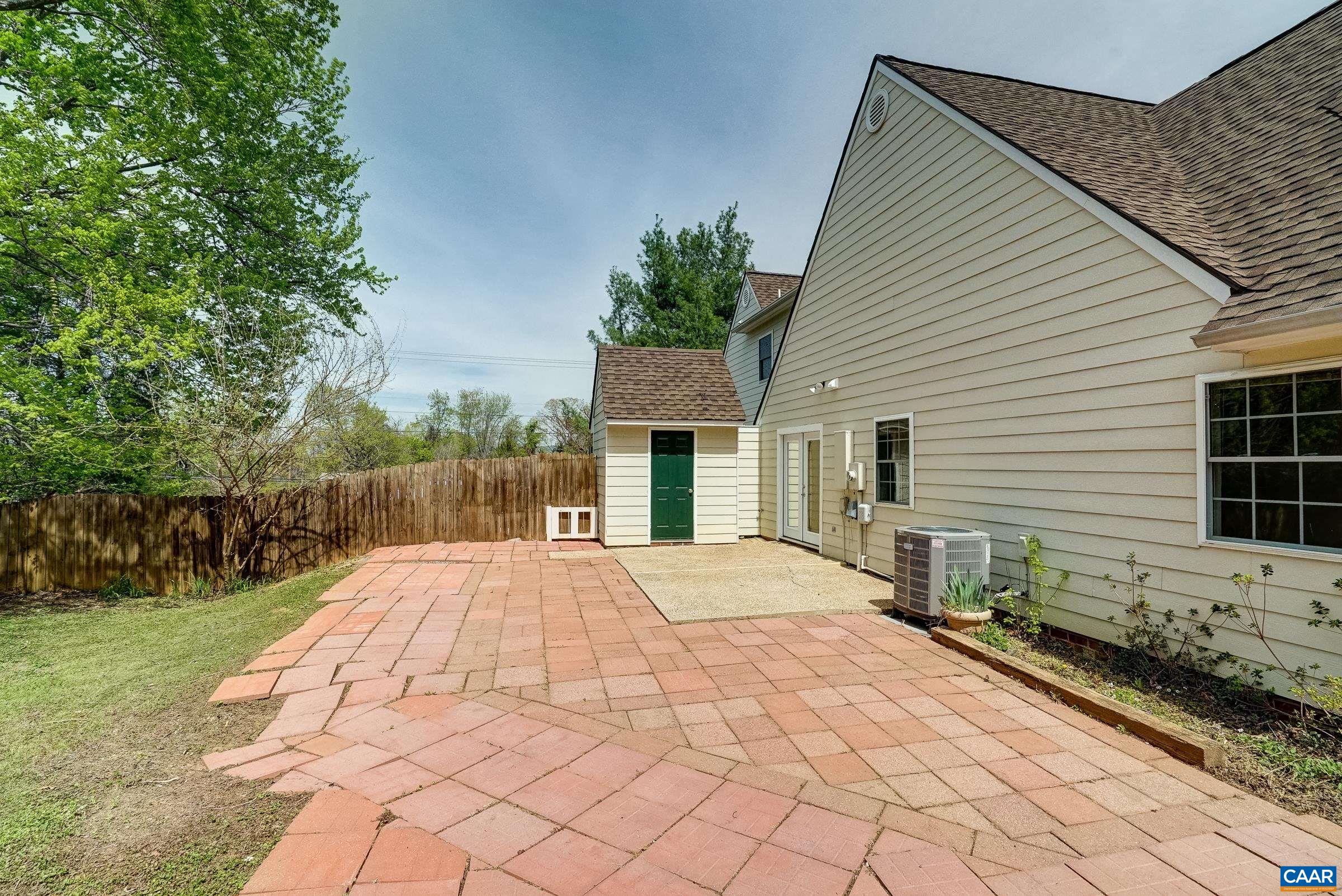 1253 CLOVER RIDGE PL, CHARLOTTESVILLE, Virginia 22901, 3 Bedrooms Bedrooms, ,2 BathroomsBathrooms,Residential,1253 CLOVER RIDGE PL,675468 MLS # 675468 1253 CLOVER RIDGE PL, CHARLOTTESVILLE, Virginia 22901, 3 Bedrooms Bedrooms, ,2 BathroomsBathrooms,Residential,1253 CLOVER RIDGE PL,675468 MLS # 675468