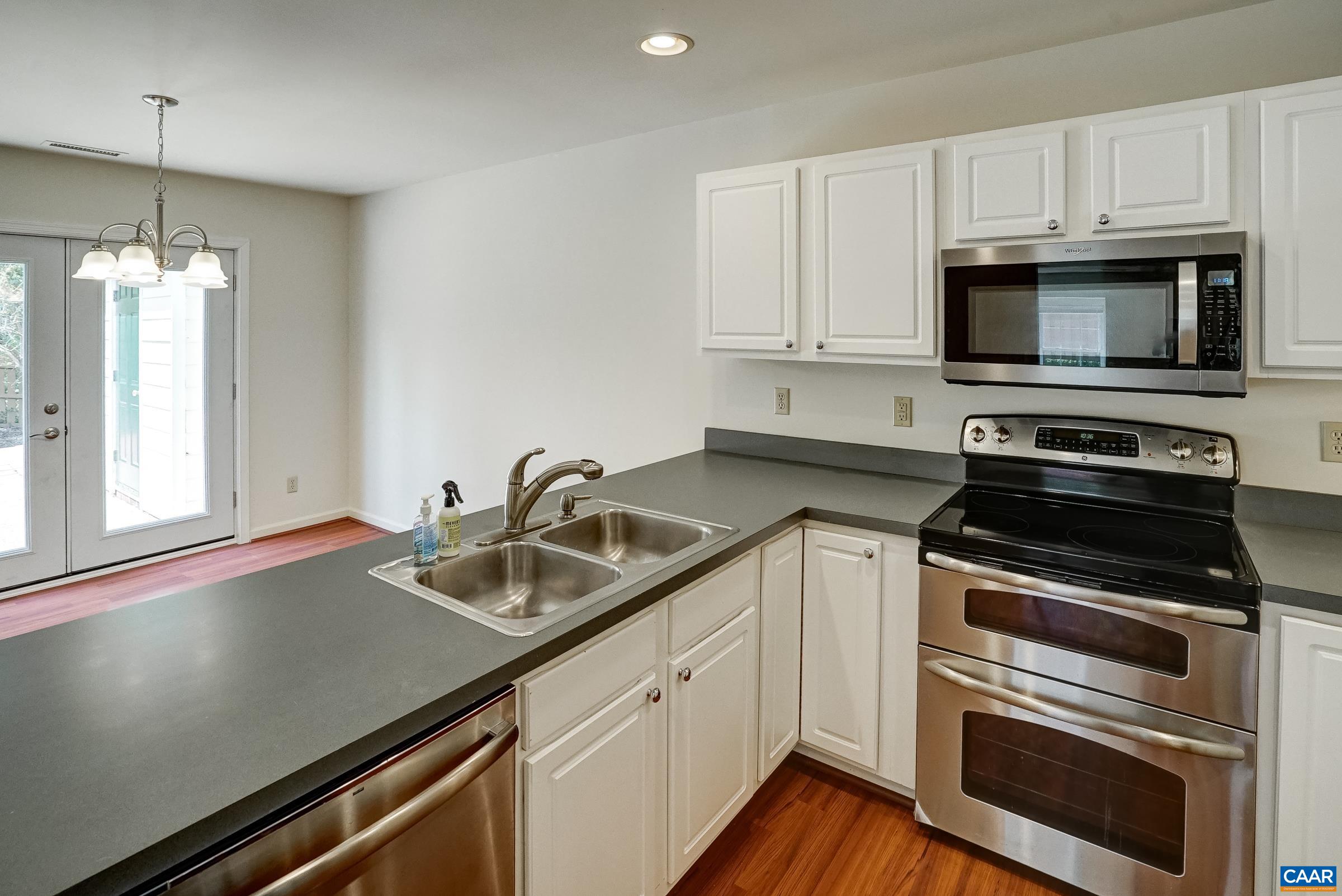 1253 CLOVER RIDGE PL, CHARLOTTESVILLE, Virginia 22901, 3 Bedrooms Bedrooms, ,2 BathroomsBathrooms,Residential,1253 CLOVER RIDGE PL,675468 MLS # 675468 1253 CLOVER RIDGE PL, CHARLOTTESVILLE, Virginia 22901, 3 Bedrooms Bedrooms, ,2 BathroomsBathrooms,Residential,1253 CLOVER RIDGE PL,675468 MLS # 675468