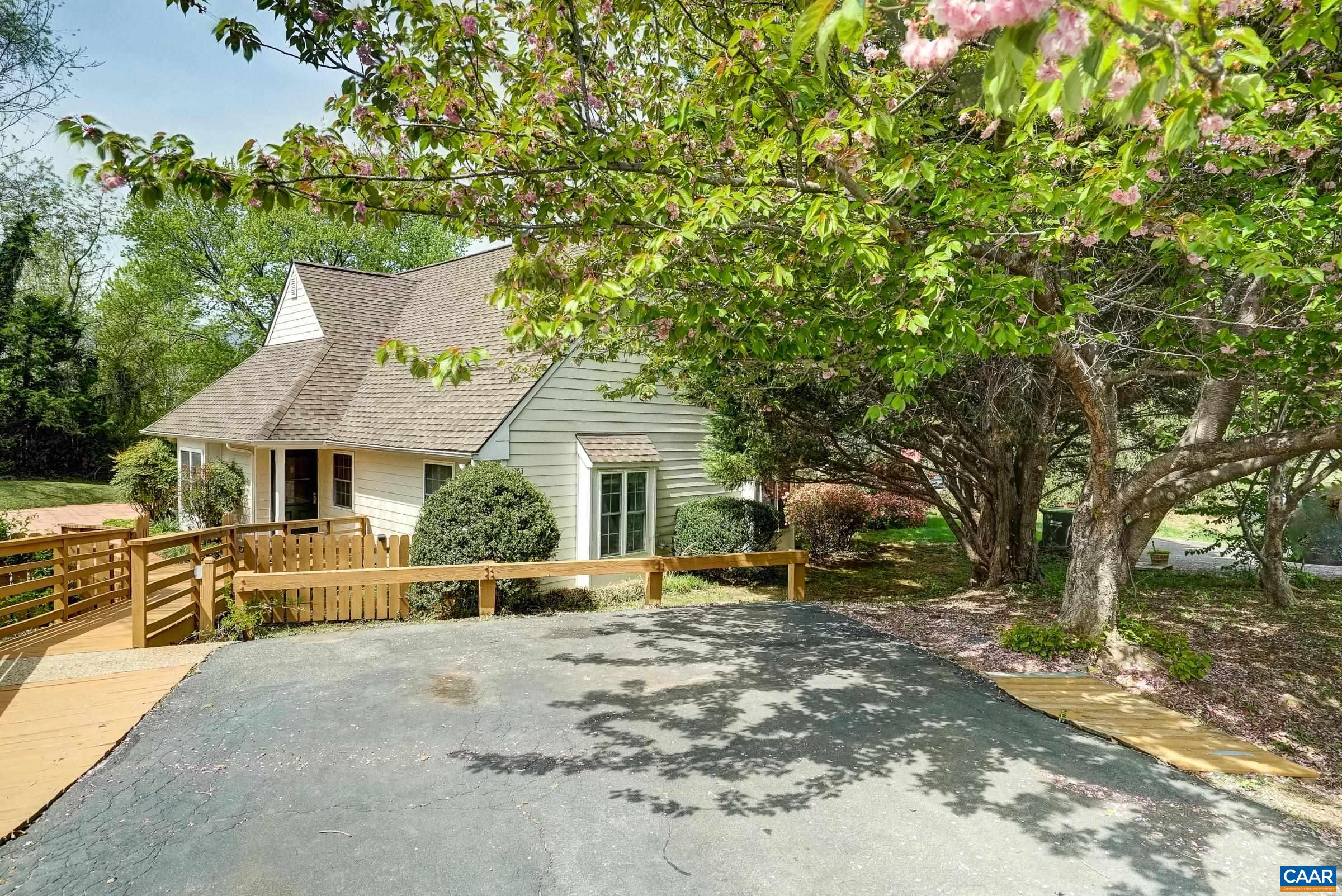 1253 CLOVER RIDGE PL, CHARLOTTESVILLE, Virginia 22901, 3 Bedrooms Bedrooms, ,2 BathroomsBathrooms,Residential,1253 CLOVER RIDGE PL,675468 MLS # 675468 1253 CLOVER RIDGE PL, CHARLOTTESVILLE, Virginia 22901, 3 Bedrooms Bedrooms, ,2 BathroomsBathrooms,Residential,1253 CLOVER RIDGE PL,675468 MLS # 675468