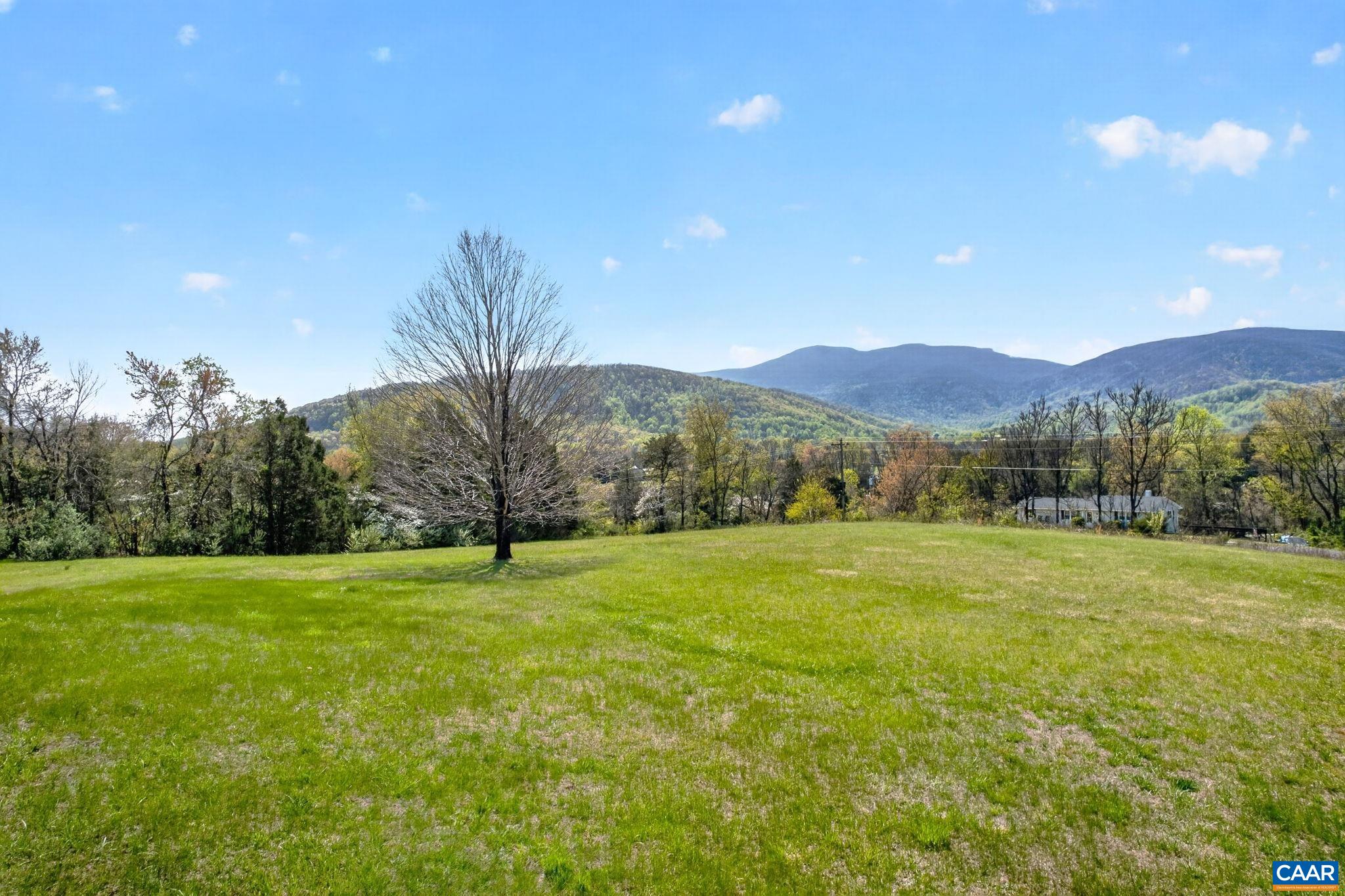10694 ROCKFISH VALLEY HWY, AFTON, Virginia 22920, 3 Bedrooms Bedrooms, ,2 BathroomsBathrooms,Residential,10694 ROCKFISH VALLEY HWY,675661 MLS # 675661