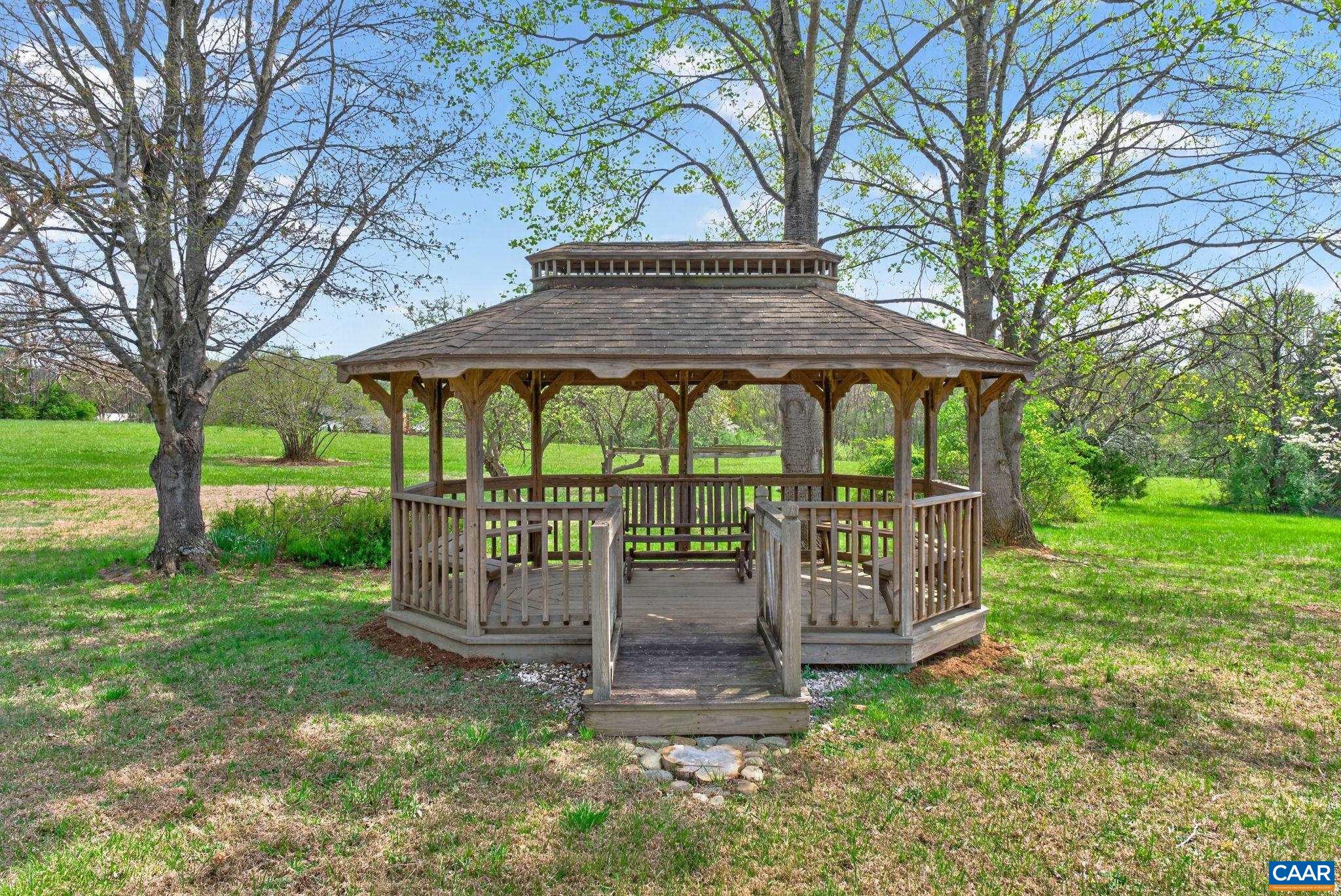 10694 ROCKFISH VALLEY HWY, AFTON, Virginia 22920, 3 Bedrooms Bedrooms, ,2 BathroomsBathrooms,Residential,10694 ROCKFISH VALLEY HWY,675661 MLS # 675661