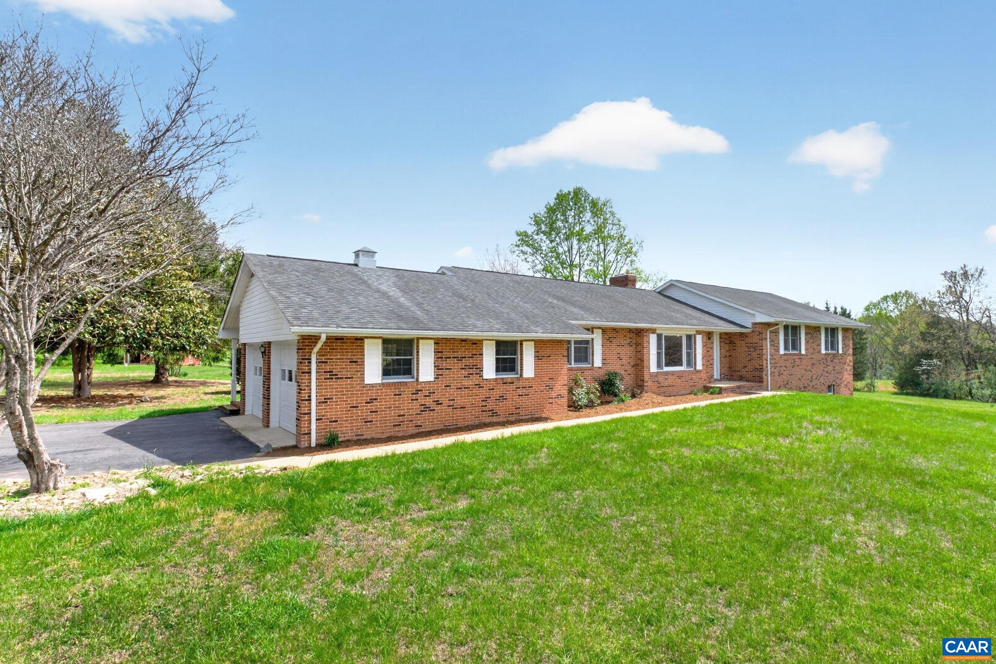 10694 ROCKFISH VALLEY HWY, AFTON, Virginia 22920, 3 Bedrooms Bedrooms, ,2 BathroomsBathrooms,Residential,10694 ROCKFISH VALLEY HWY,675661 MLS # 675661