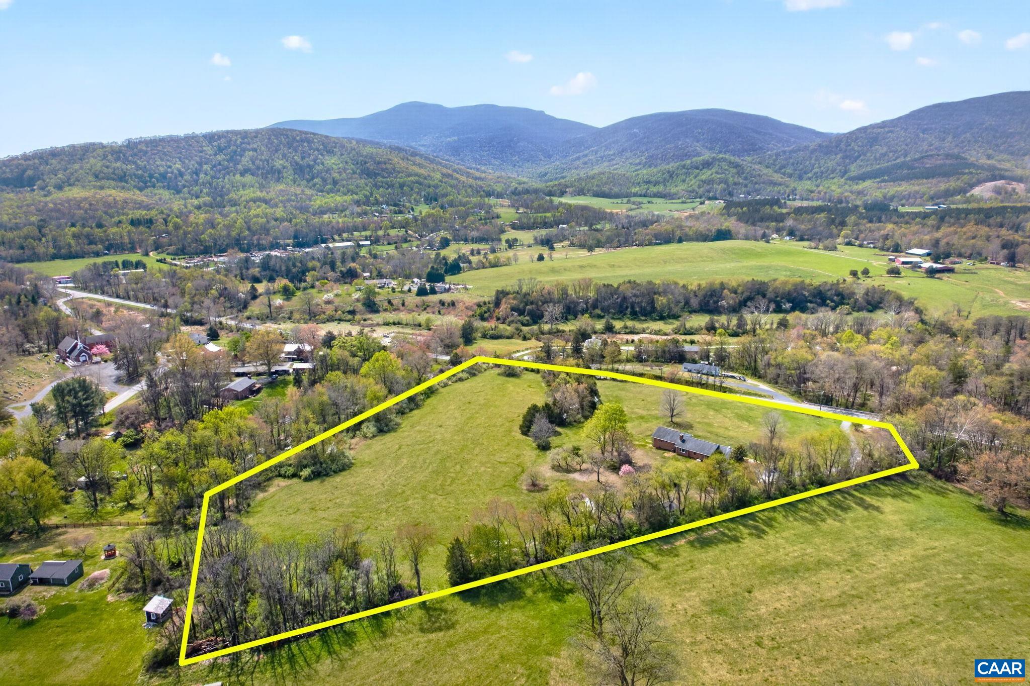 10694 ROCKFISH VALLEY HWY, AFTON, Virginia 22920, 3 Bedrooms Bedrooms, ,2 BathroomsBathrooms,Residential,10694 ROCKFISH VALLEY HWY,675661 MLS # 675661