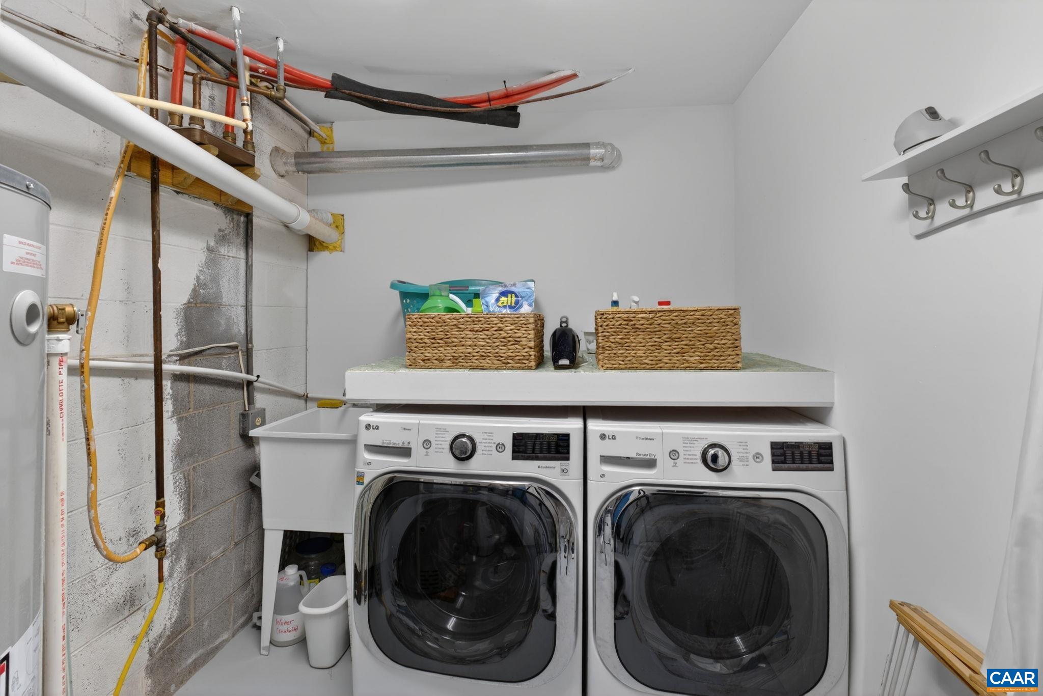 7087 DICK WOODS RD, AFTON, Virginia 22920, 5 Bedrooms Bedrooms, ,4 BathroomsBathrooms,Residential,7087 DICK WOODS RD,675673 MLS # 675673