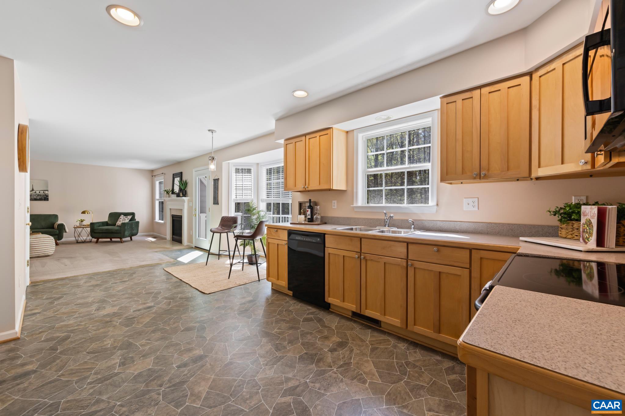 96 RED CEDAR RD, BARBOURSVILLE, Virginia 22923, 3 Bedrooms Bedrooms, ,2 BathroomsBathrooms,Residential,96 RED CEDAR RD,675677 MLS # 675677