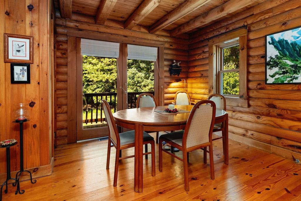 137 CRESTWOOD DR, CHURCHVILLE, Virginia 24421, 3 Bedrooms Bedrooms, ,3 BathroomsBathrooms,Residential,137 CRESTWOOD DR,675681 MLS # 675681