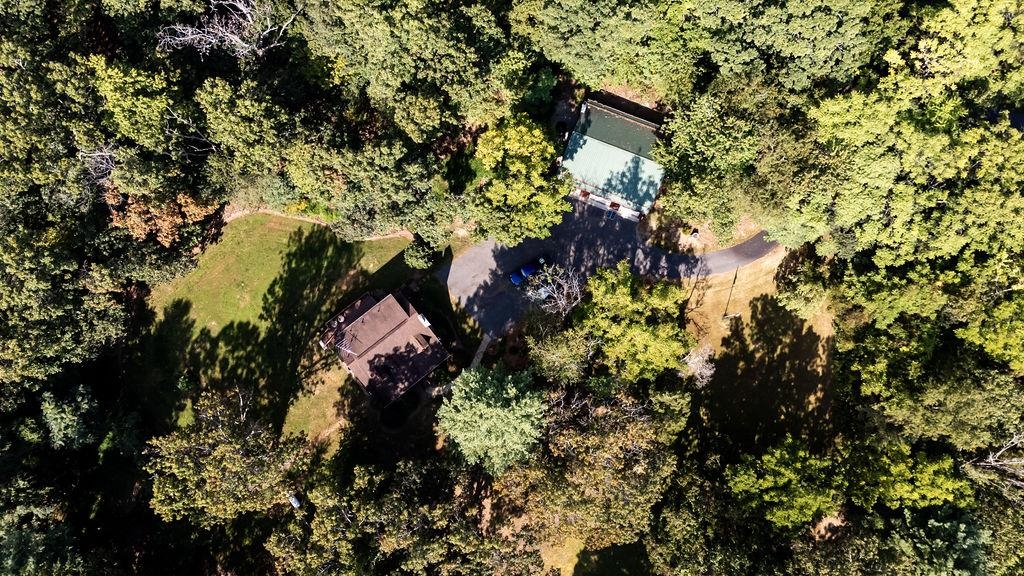 137 CRESTWOOD DR, CHURCHVILLE, Virginia 24421, 3 Bedrooms Bedrooms, ,3 BathroomsBathrooms,Residential,137 CRESTWOOD DR,675681 MLS # 675681