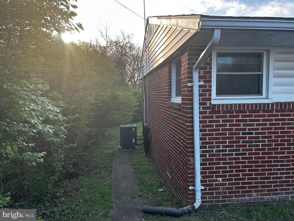 14442 RIXEYVILLE RD, CULPEPER, Virginia 22701, 3 Bedrooms Bedrooms, ,1 BathroomBathrooms,Residential,14442 RIXEYVILLE RD,VACU2013280 MLS # VACU2013280