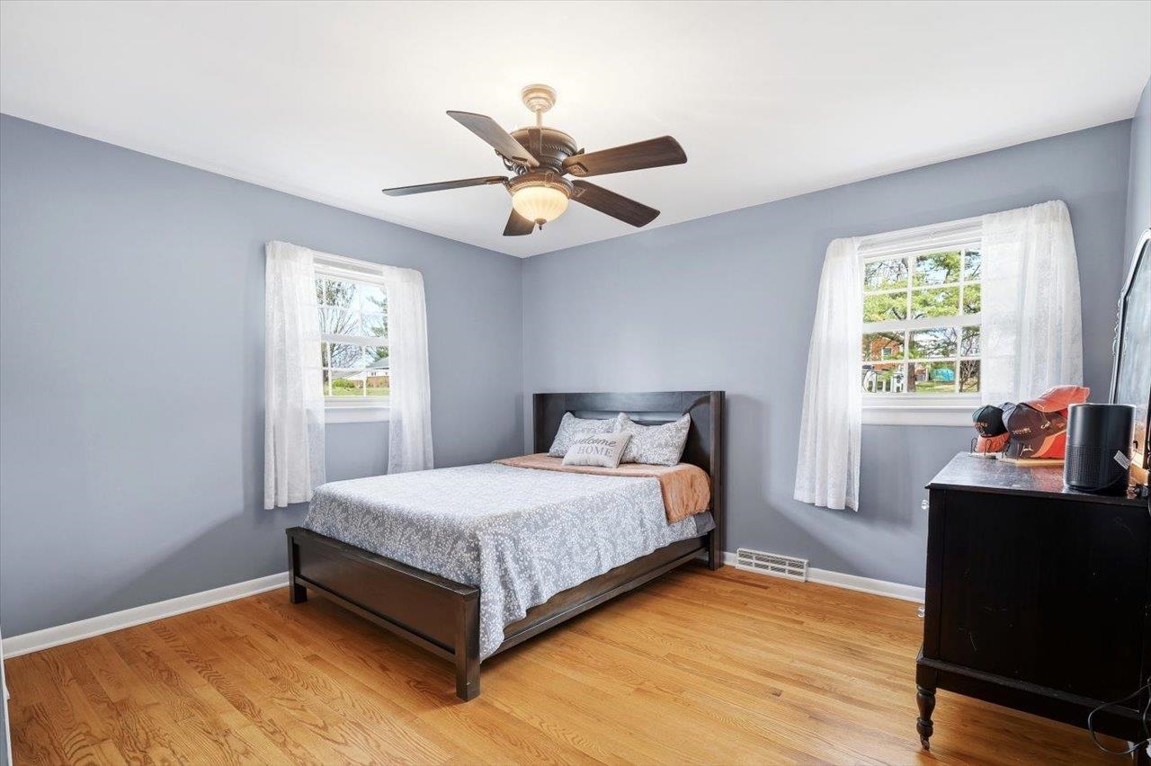 408 ROBIN ST, STAUNTON, Virginia 24401, 3 Bedrooms Bedrooms, ,2 BathroomsBathrooms,Residential,408 ROBIN ST,674844 MLS # 674844