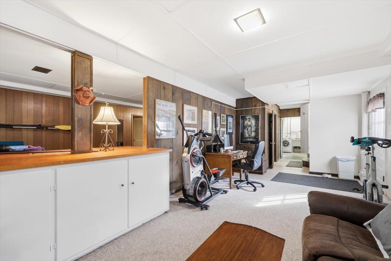 408 ROBIN ST, STAUNTON, Virginia 24401, 3 Bedrooms Bedrooms, ,2 BathroomsBathrooms,Residential,408 ROBIN ST,674844 MLS # 674844