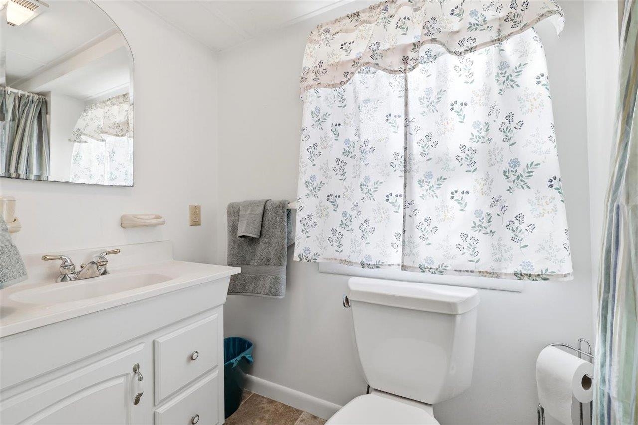 408 ROBIN ST, STAUNTON, Virginia 24401, 3 Bedrooms Bedrooms, ,2 BathroomsBathrooms,Residential,408 ROBIN ST,674844 MLS # 674844