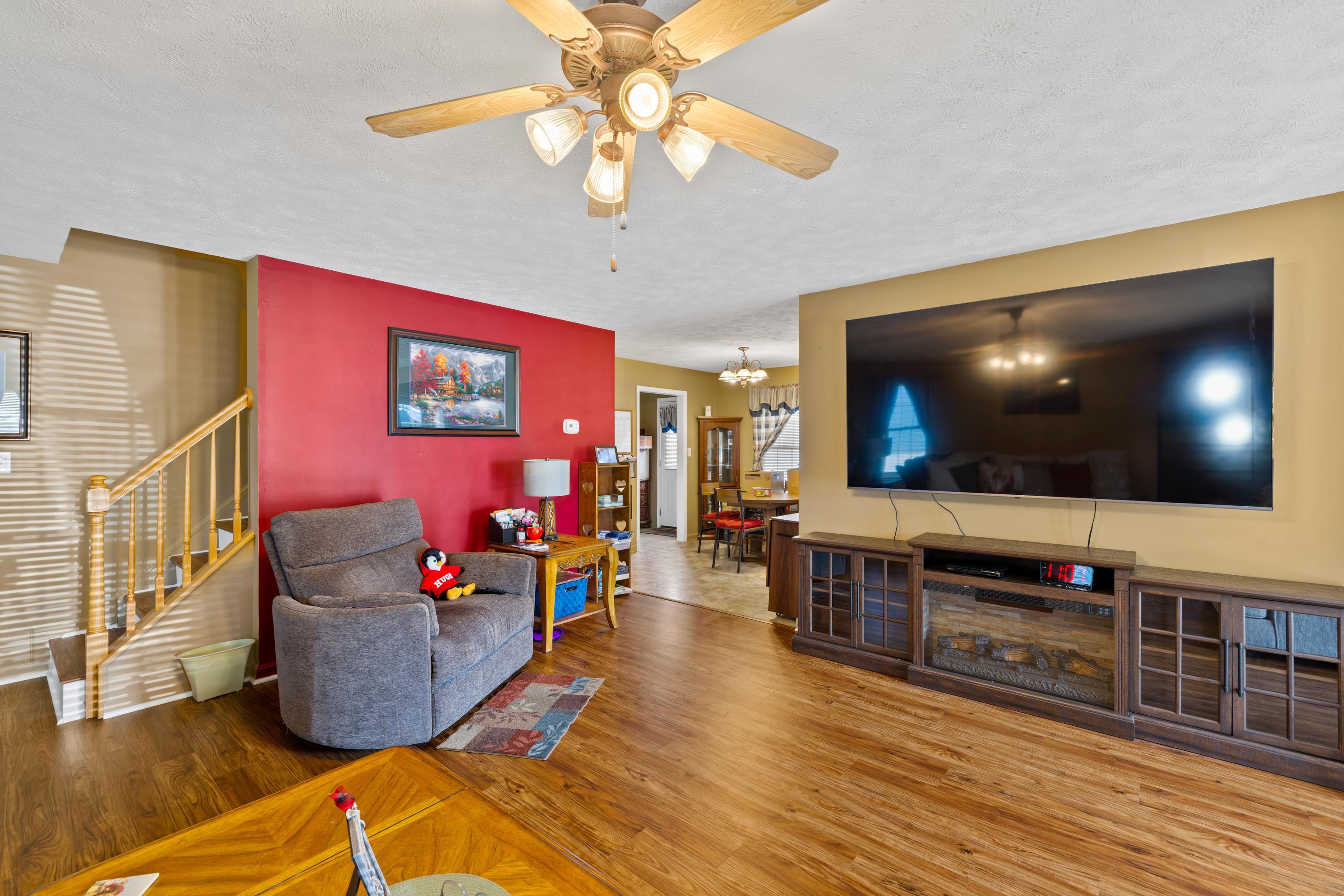 1008 MIDDLEBROOK AVE, STAUNTON, Virginia 24401, 3 Bedrooms Bedrooms, ,2 BathroomsBathrooms,Residential,1008 MIDDLEBROOK AVE,675683 MLS # 675683