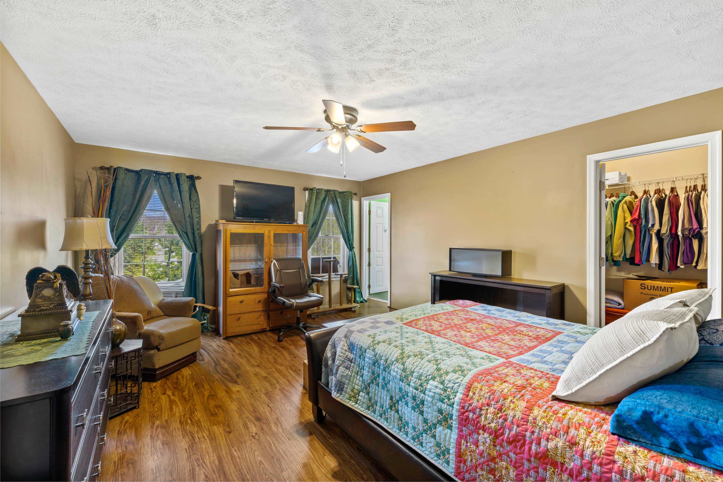 1008 MIDDLEBROOK AVE, STAUNTON, Virginia 24401, 3 Bedrooms Bedrooms, ,2 BathroomsBathrooms,Residential,1008 MIDDLEBROOK AVE,675683 MLS # 675683