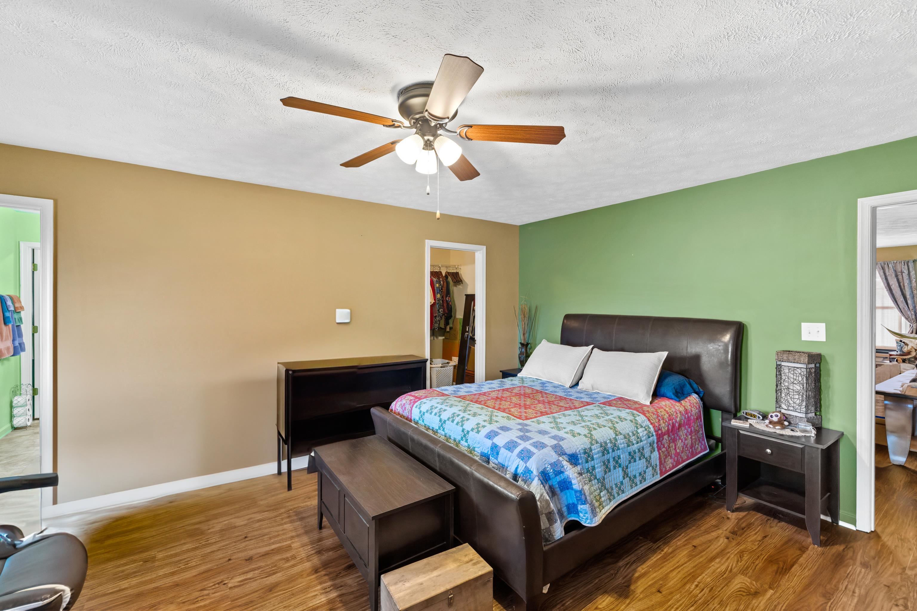 1008 MIDDLEBROOK AVE, STAUNTON, Virginia 24401, 3 Bedrooms Bedrooms, ,2 BathroomsBathrooms,Residential,1008 MIDDLEBROOK AVE,675683 MLS # 675683