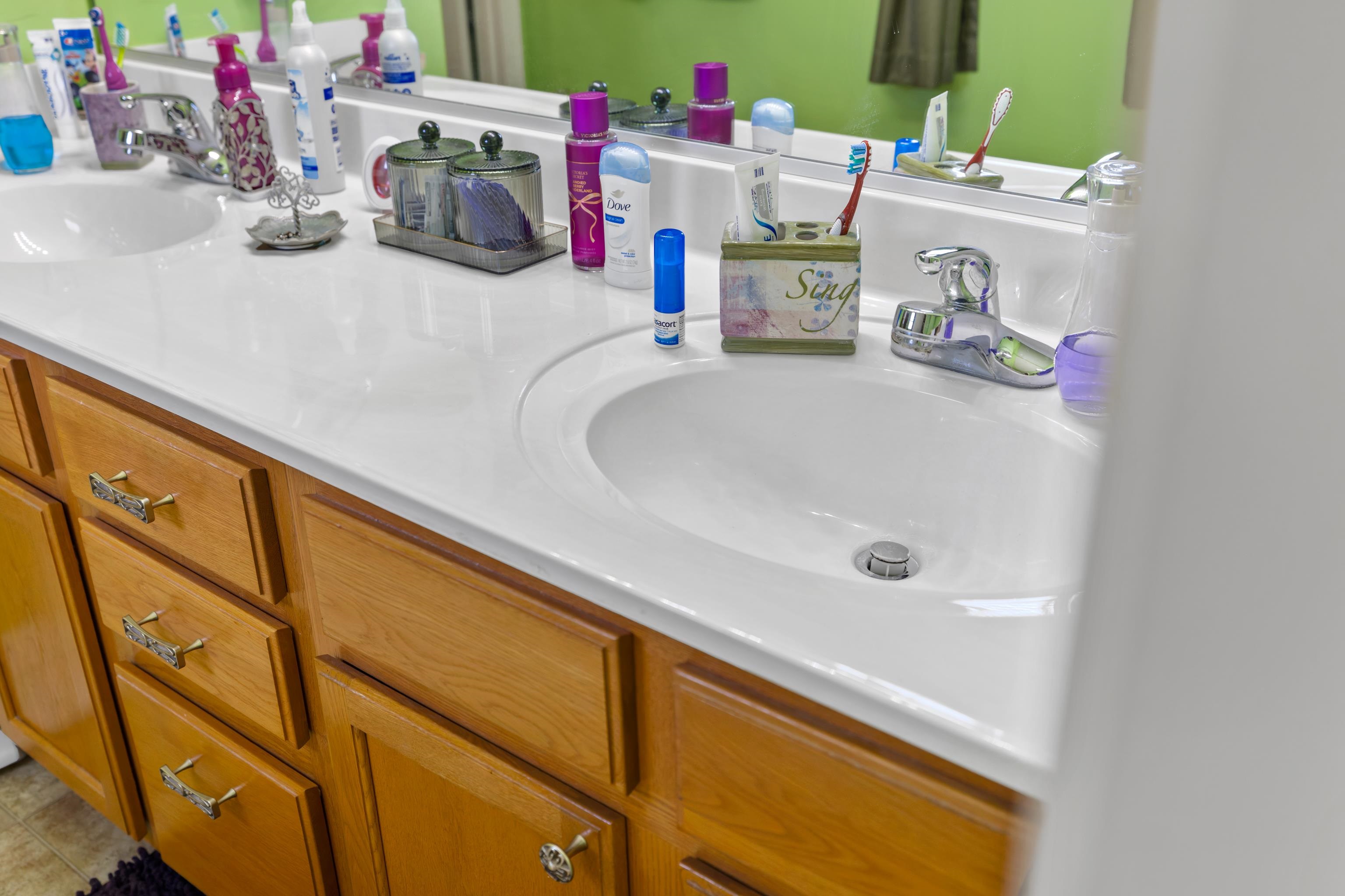 1008 MIDDLEBROOK AVE, STAUNTON, Virginia 24401, 3 Bedrooms Bedrooms, ,2 BathroomsBathrooms,Residential,1008 MIDDLEBROOK AVE,675683 MLS # 675683