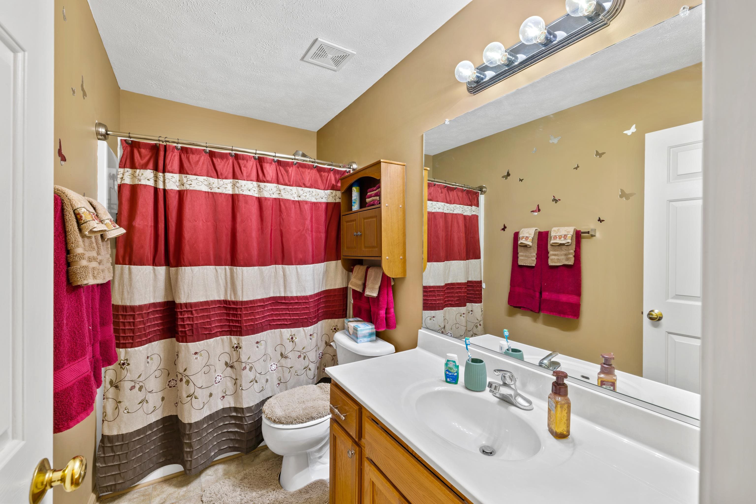 1008 MIDDLEBROOK AVE, STAUNTON, Virginia 24401, 3 Bedrooms Bedrooms, ,2 BathroomsBathrooms,Residential,1008 MIDDLEBROOK AVE,675683 MLS # 675683