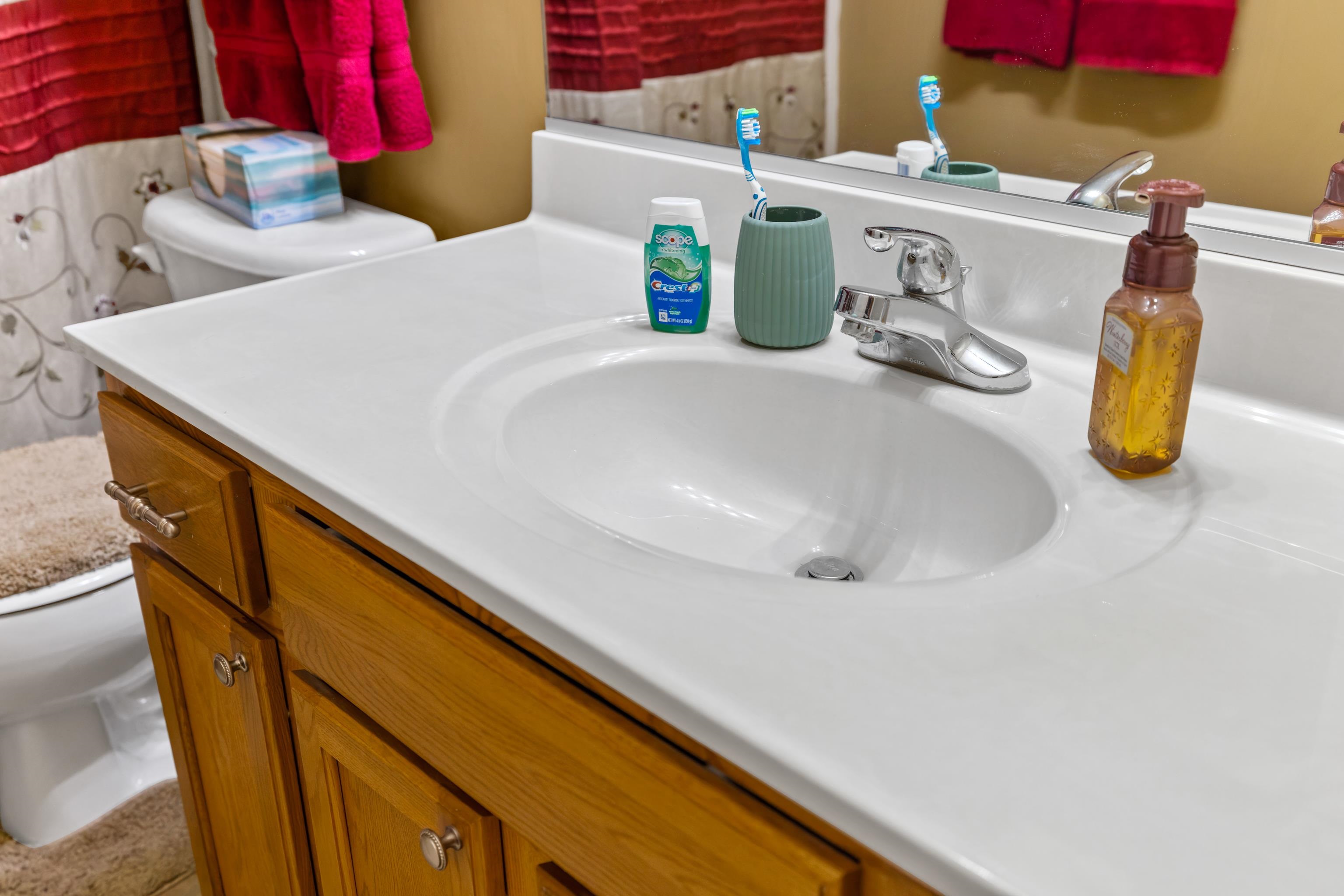 1008 MIDDLEBROOK AVE, STAUNTON, Virginia 24401, 3 Bedrooms Bedrooms, ,2 BathroomsBathrooms,Residential,1008 MIDDLEBROOK AVE,675683 MLS # 675683