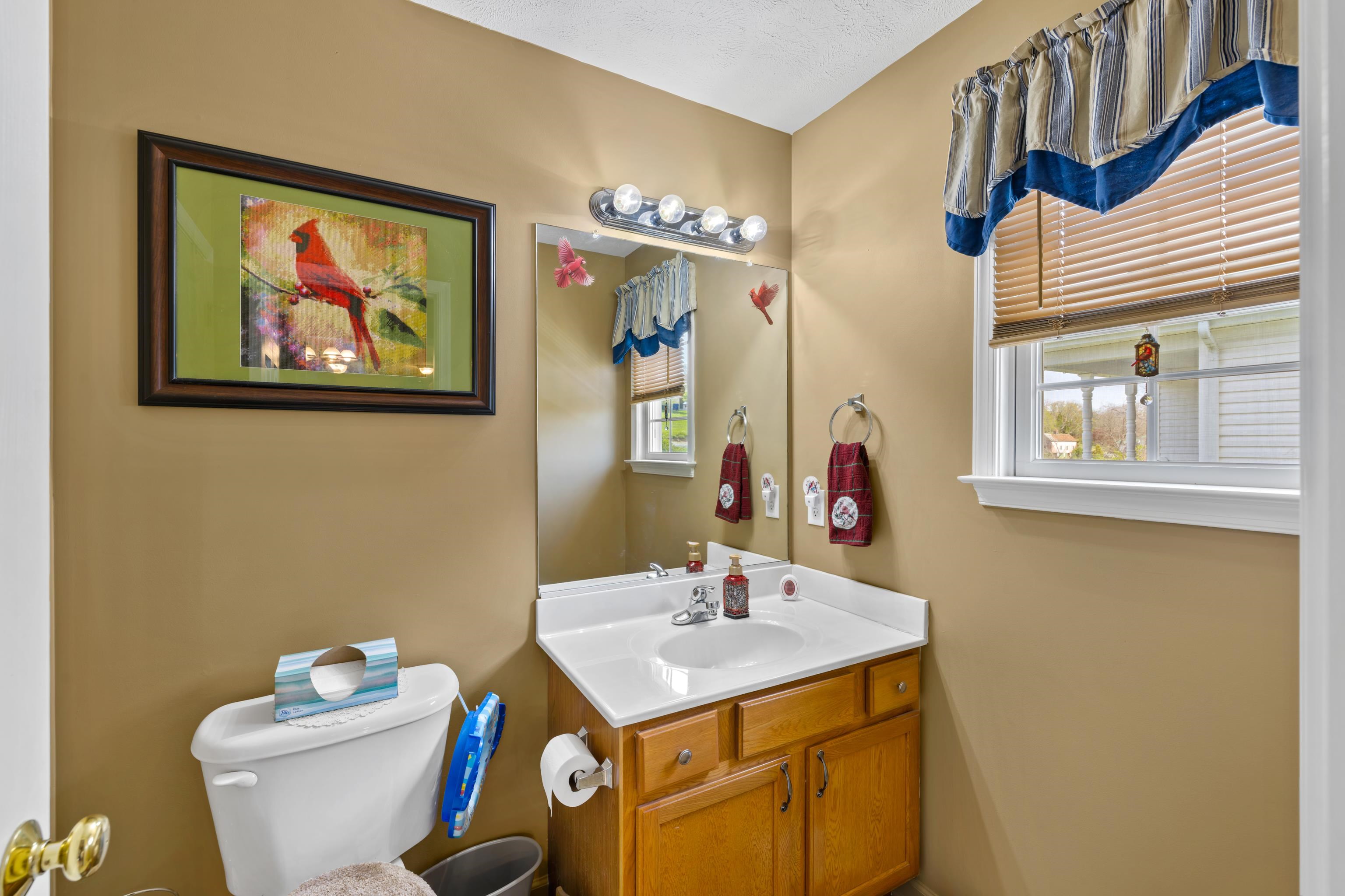 1008 MIDDLEBROOK AVE, STAUNTON, Virginia 24401, 3 Bedrooms Bedrooms, ,2 BathroomsBathrooms,Residential,1008 MIDDLEBROOK AVE,675683 MLS # 675683