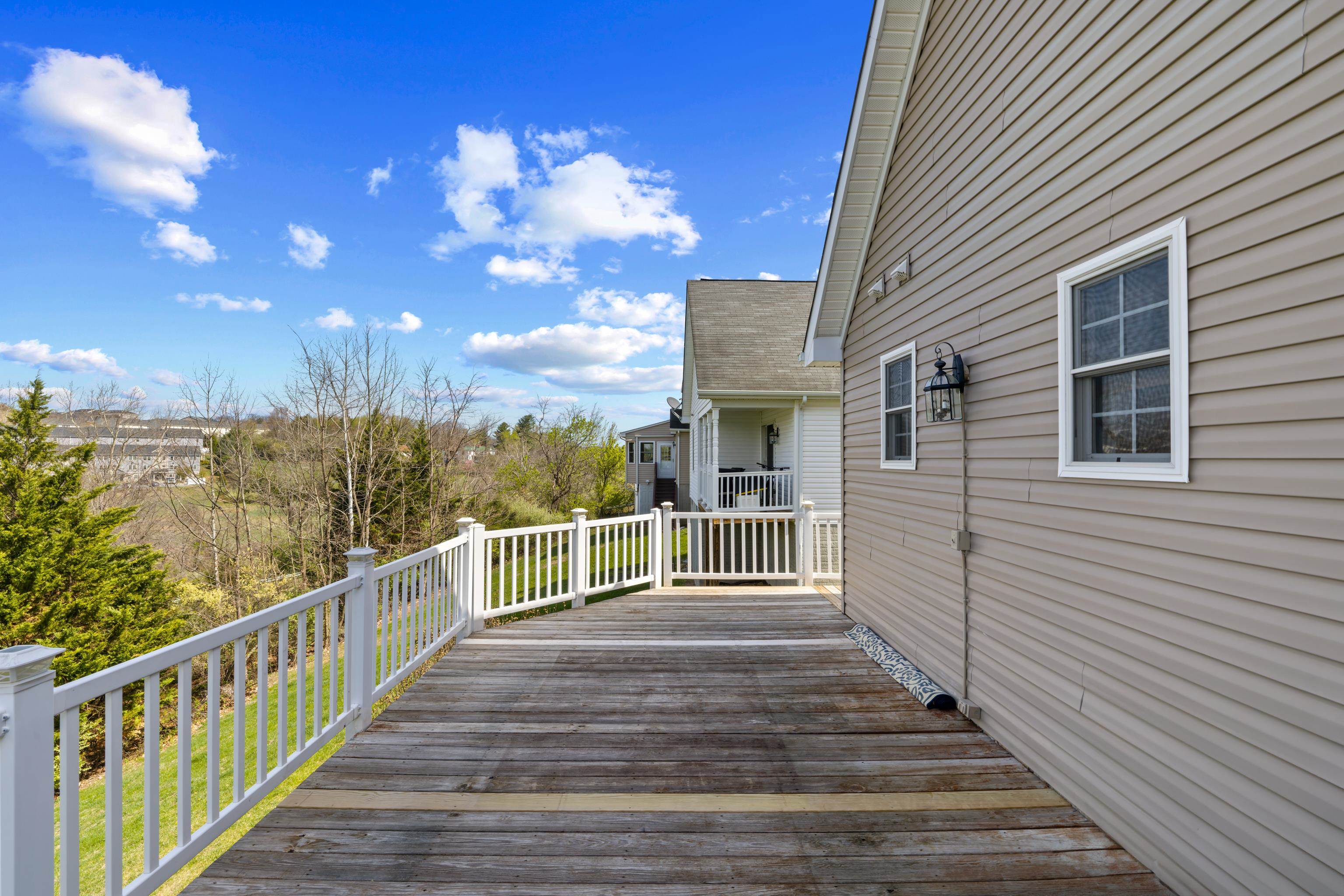 1008 MIDDLEBROOK AVE, STAUNTON, Virginia 24401, 3 Bedrooms Bedrooms, ,2 BathroomsBathrooms,Residential,1008 MIDDLEBROOK AVE,675683 MLS # 675683