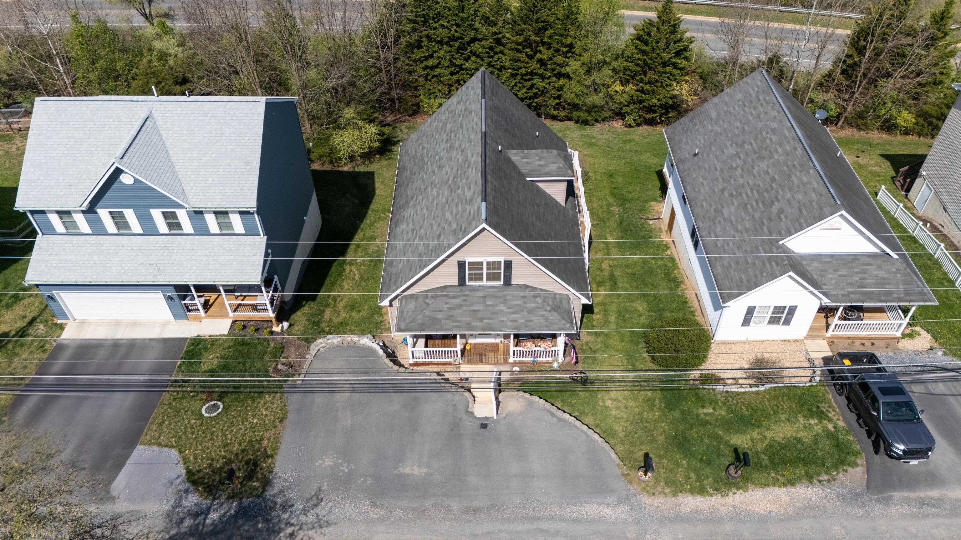 1008 MIDDLEBROOK AVE, STAUNTON, Virginia 24401, 3 Bedrooms Bedrooms, ,2 BathroomsBathrooms,Residential,1008 MIDDLEBROOK AVE,675683 MLS # 675683