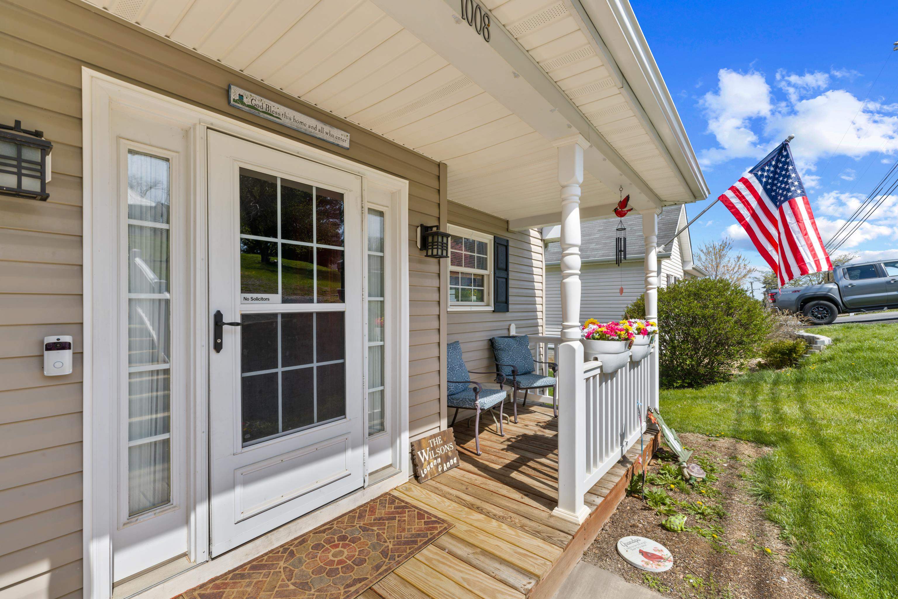 1008 MIDDLEBROOK AVE, STAUNTON, Virginia 24401, 3 Bedrooms Bedrooms, ,2 BathroomsBathrooms,Residential,1008 MIDDLEBROOK AVE,675683 MLS # 675683