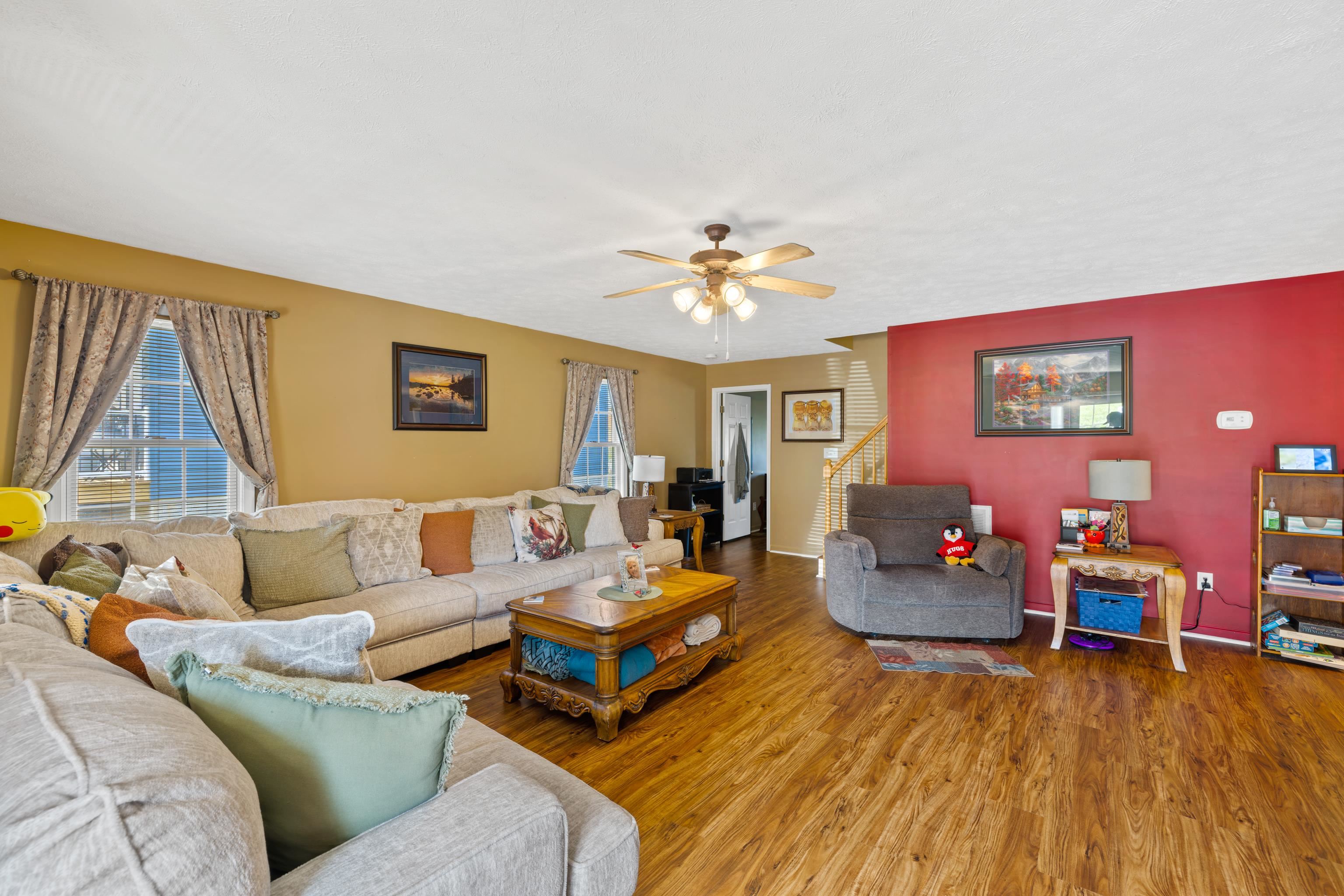 1008 MIDDLEBROOK AVE, STAUNTON, Virginia 24401, 3 Bedrooms Bedrooms, ,2 BathroomsBathrooms,Residential,1008 MIDDLEBROOK AVE,675683 MLS # 675683