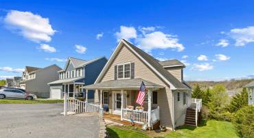 1008 MIDDLEBROOK AVE, STAUNTON, Virginia 24401, 3 Bedrooms Bedrooms, ,2 BathroomsBathrooms,Residential,1008 MIDDLEBROOK AVE,675683 MLS # 675683