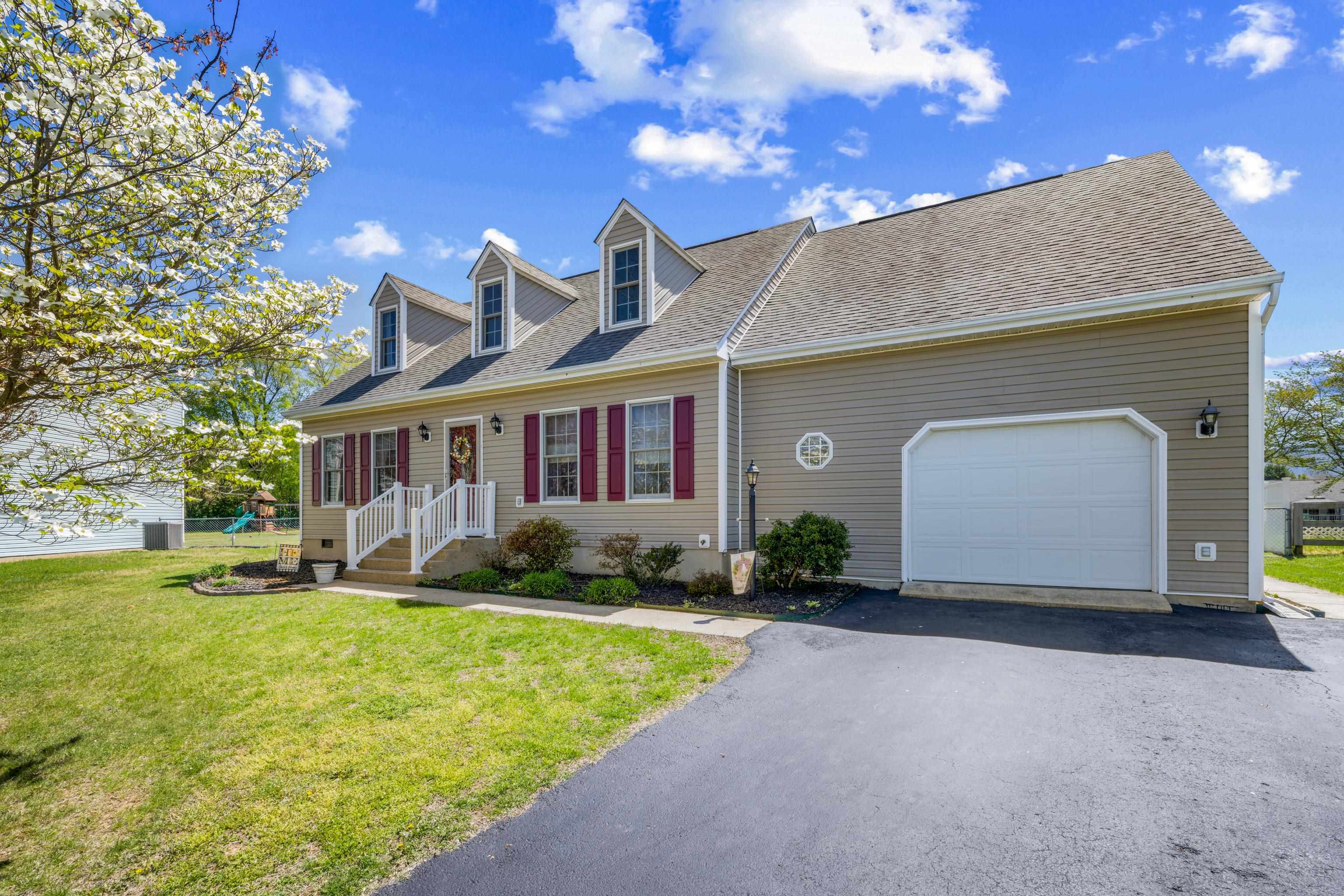 45 LEDYARD CT, STUARTS DRAFT, Virginia 24477, 5 Bedrooms Bedrooms, ,2 BathroomsBathrooms,Residential,45 LEDYARD CT,675686 MLS # 675686