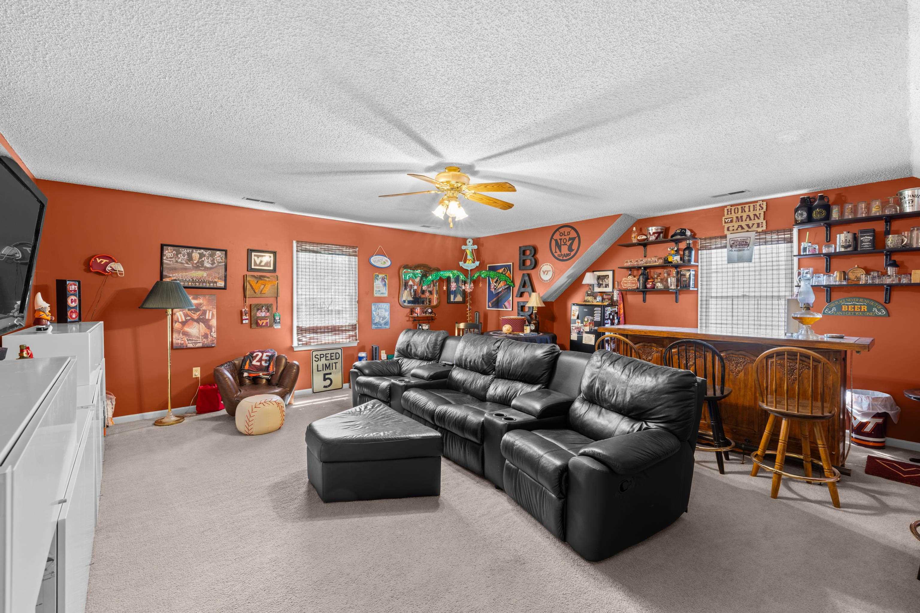 45 LEDYARD CT, STUARTS DRAFT, Virginia 24477, 5 Bedrooms Bedrooms, ,2 BathroomsBathrooms,Residential,45 LEDYARD CT,675686 MLS # 675686